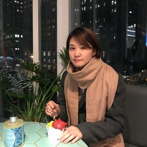 Meet your Posher, Yen